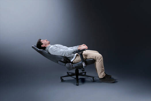 RAZER Iskur V2 Gaming Chair, High Density Foam Cushions, EPU Leather, 4D Armrests, 136kg Max Weight, Swivels & Responds, Reactive Seat Tilt & Up to 152° Recline, Black | RZ38-04900200-R3G1